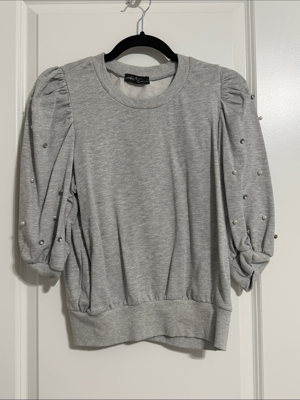 Chelsea & Violet Gray Pearl-Embellished Puff Sleeve Top